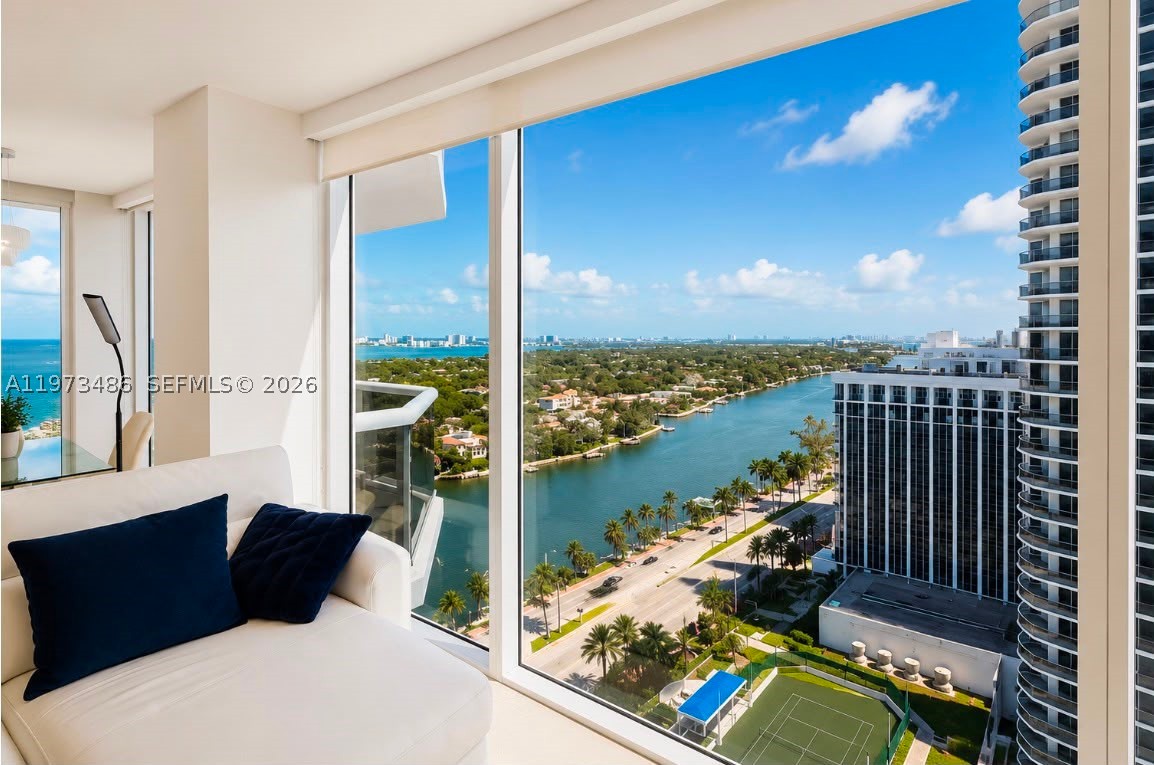 GREEN DIAMOND CONDO - Residential