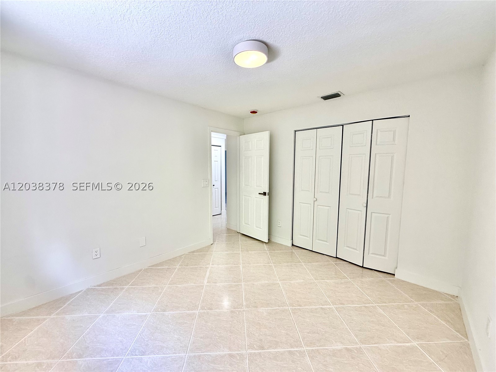 GOLDVUE ESTATES - Residential Lease