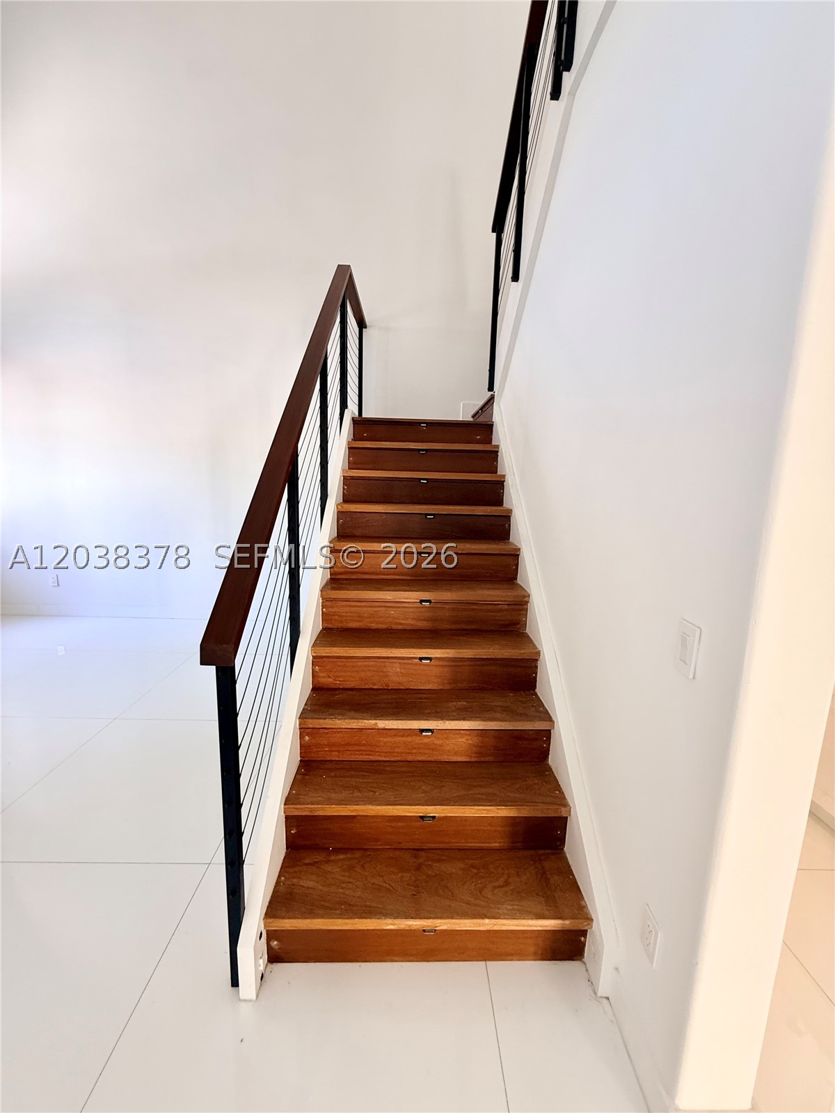 GOLDVUE ESTATES - Residential Lease