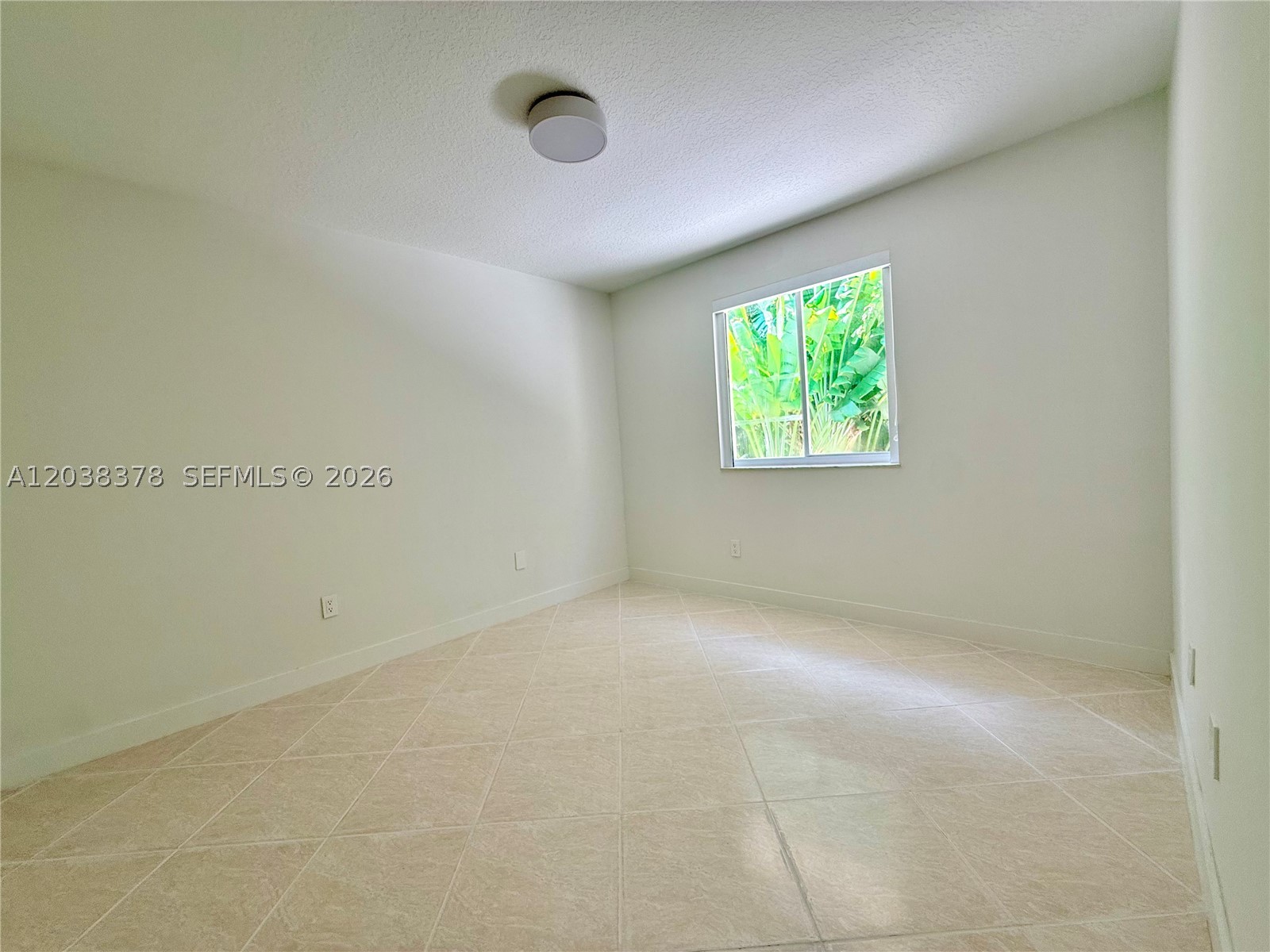 GOLDVUE ESTATES - Residential Lease