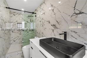 Imperial Point - Residential