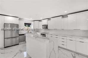 Imperial Point - Residential