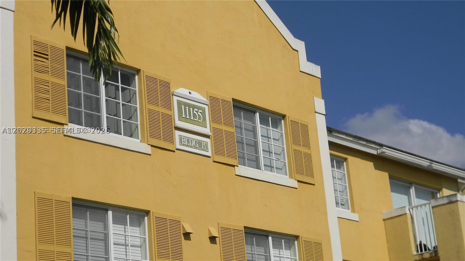 Welcome home to this amazing 2-bed and 1-bath condo unit in Devonaire at Pembroke Pines. This unit is spacious
and perfect for a family. This amazing unit has a nice kitchen with cabinets and stainless steel appliances, tile &
carpet flooring, and is conveniently close to everything. Near Pembroke Lakes Mall and Pines Blvd., easy access to
major expressways, restaurants, supermarkets, and A+ schools. Send your best offer now!