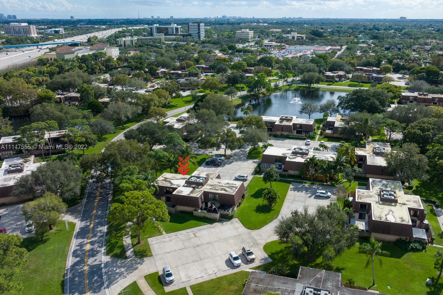 GARDEN LAKES AND GARDEN SQ - Residential