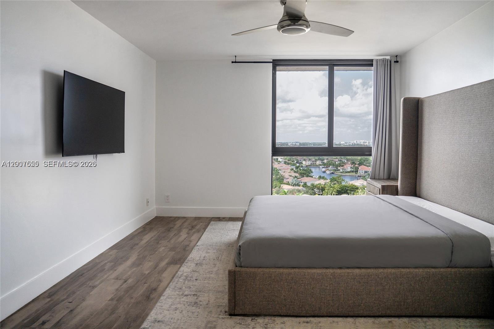 ALLINGTON TOWERS CONDO - Residential