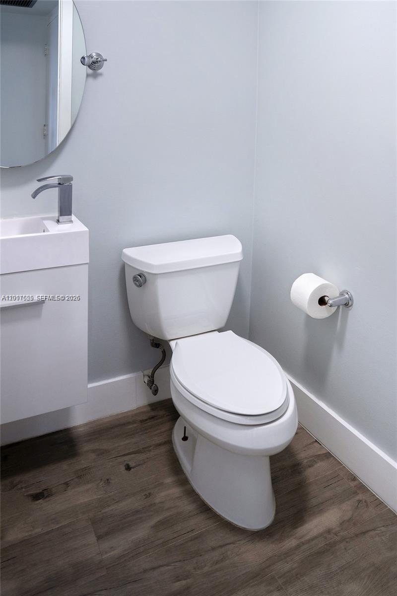 ALLINGTON TOWERS CONDO - Residential