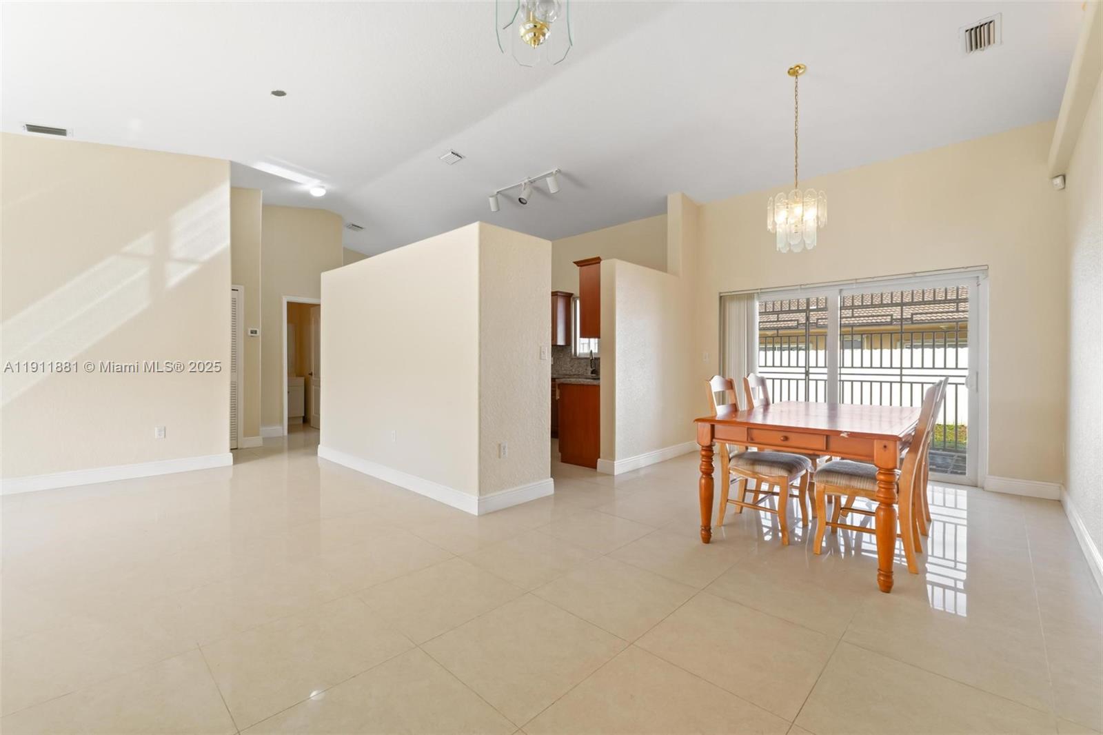 COLORAMA ESTATES - Residential