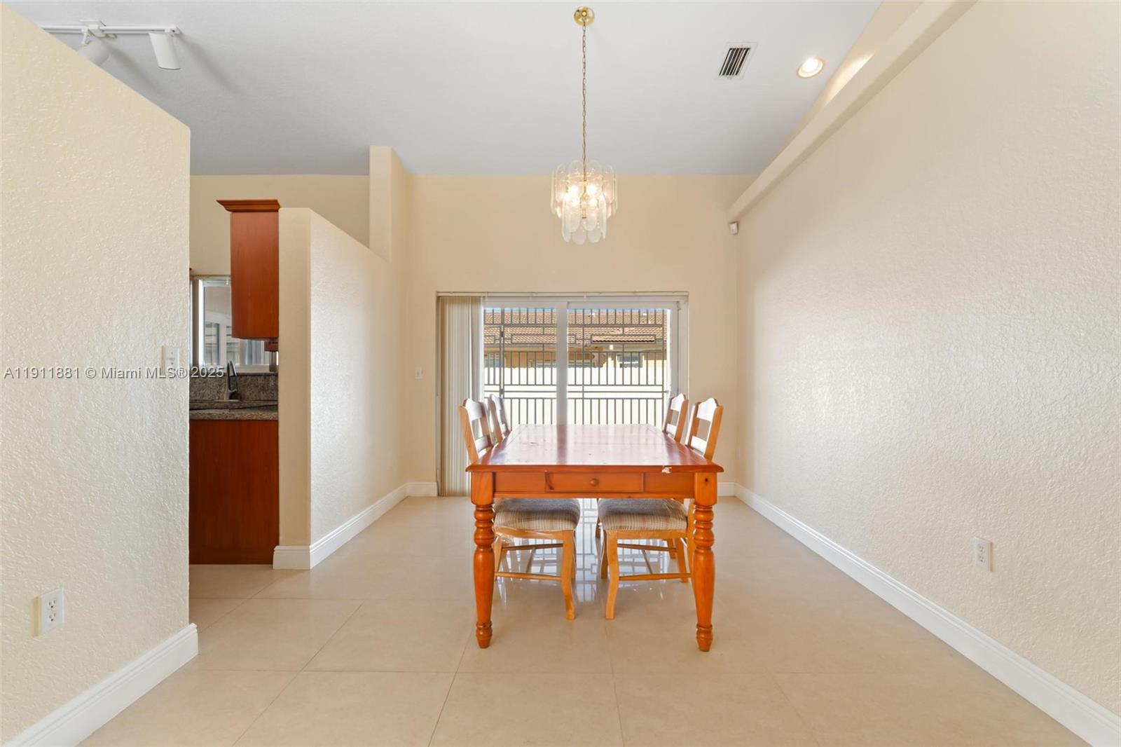 COLORAMA ESTATES - Residential