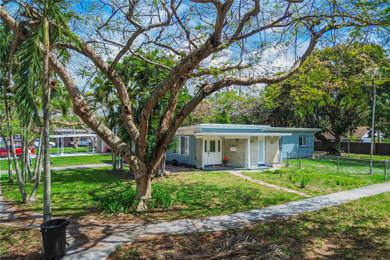 PRIMROSE PARK 2ND PL - Residential