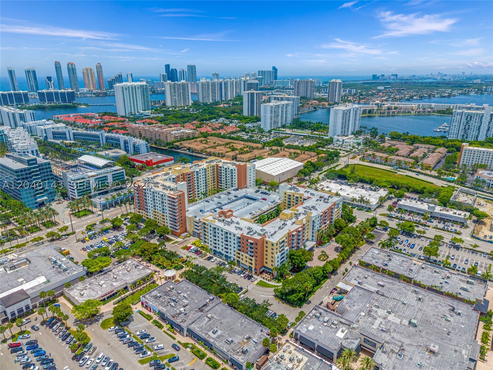 VENTURE AT AVENTURA WEST - Residential