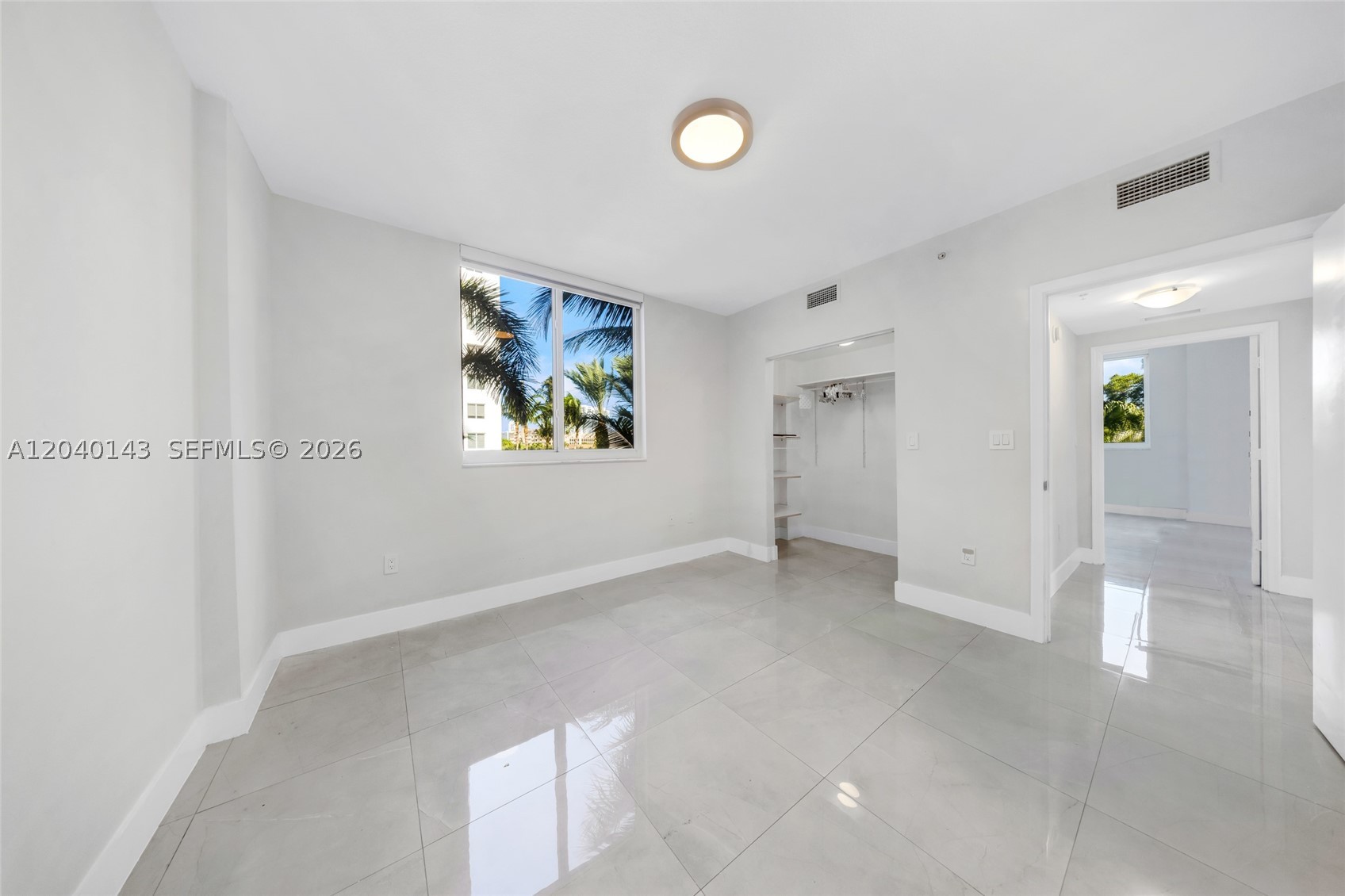 VENTURE AT AVENTURA WEST - Residential