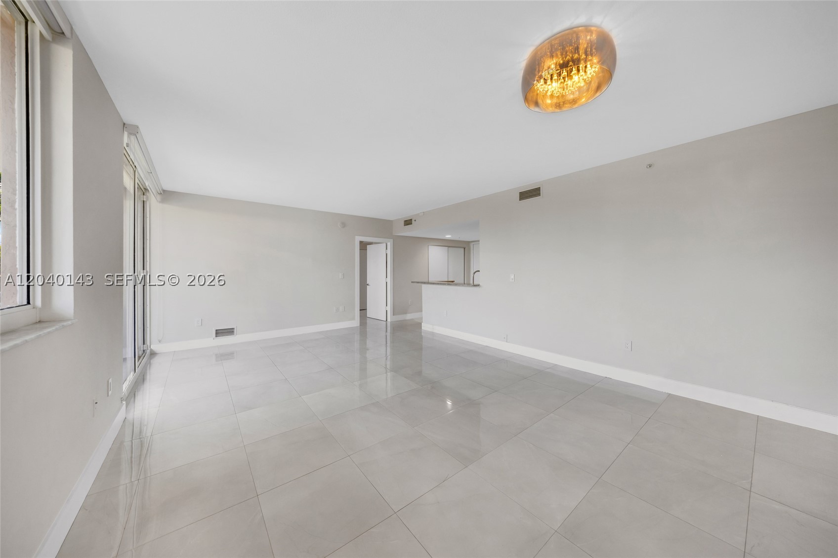 VENTURE AT AVENTURA WEST - Residential