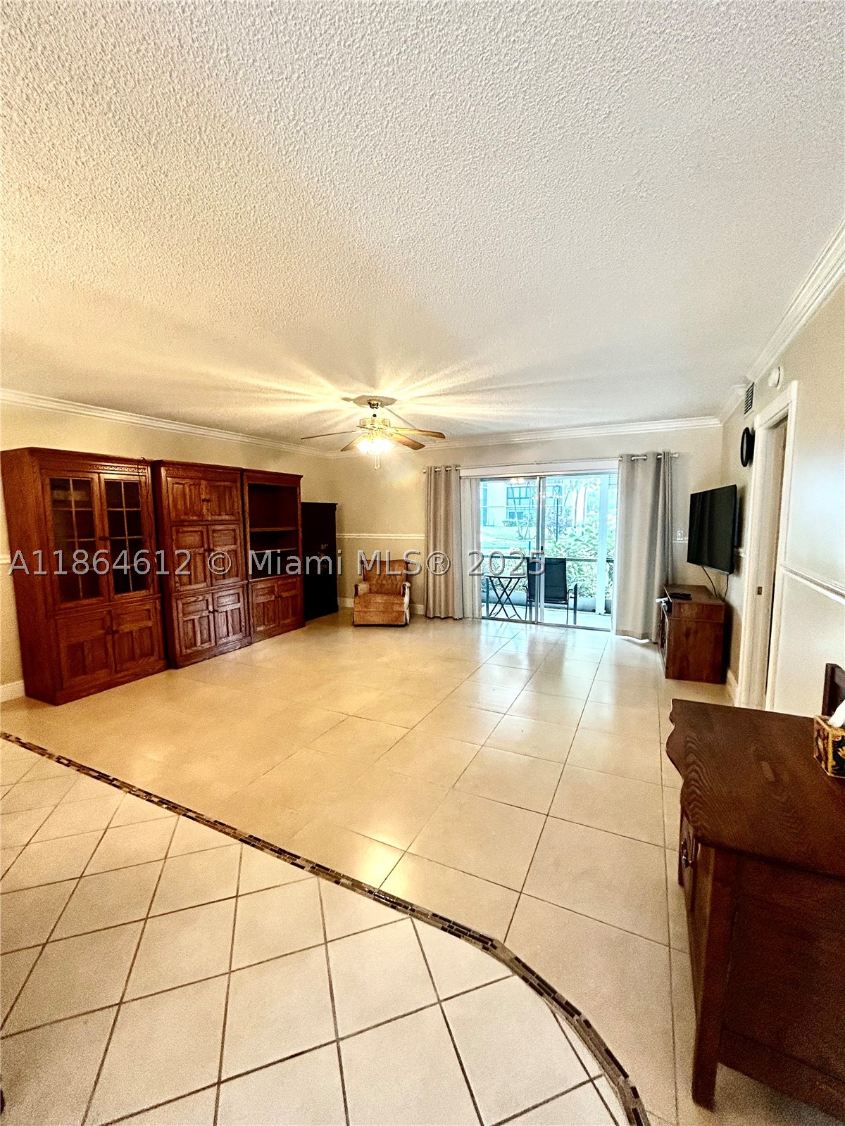 HOLLYBROOK GOLF AND TENNIS - Residential