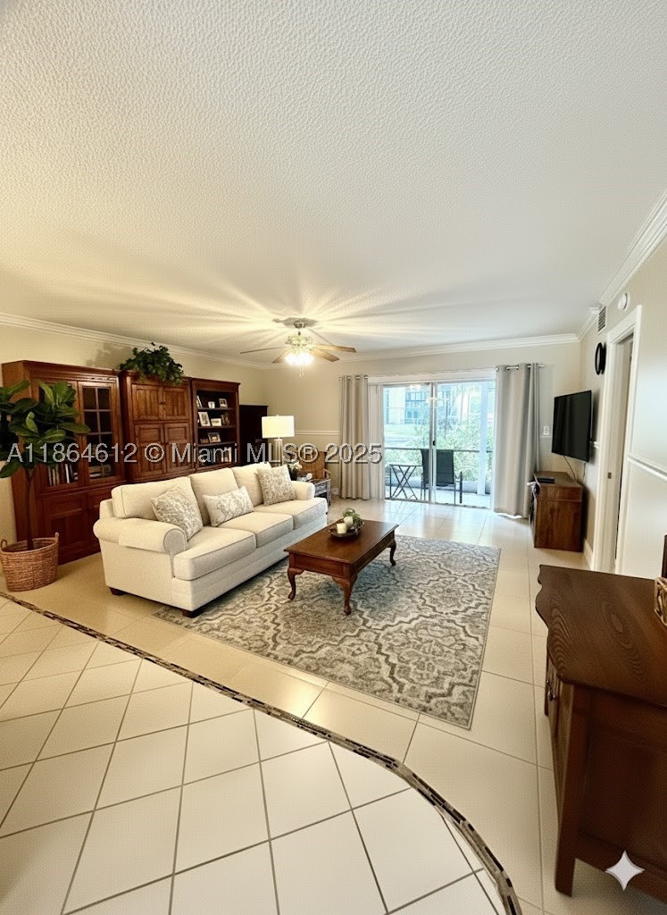 HOLLYBROOK GOLF AND TENNIS - Residential