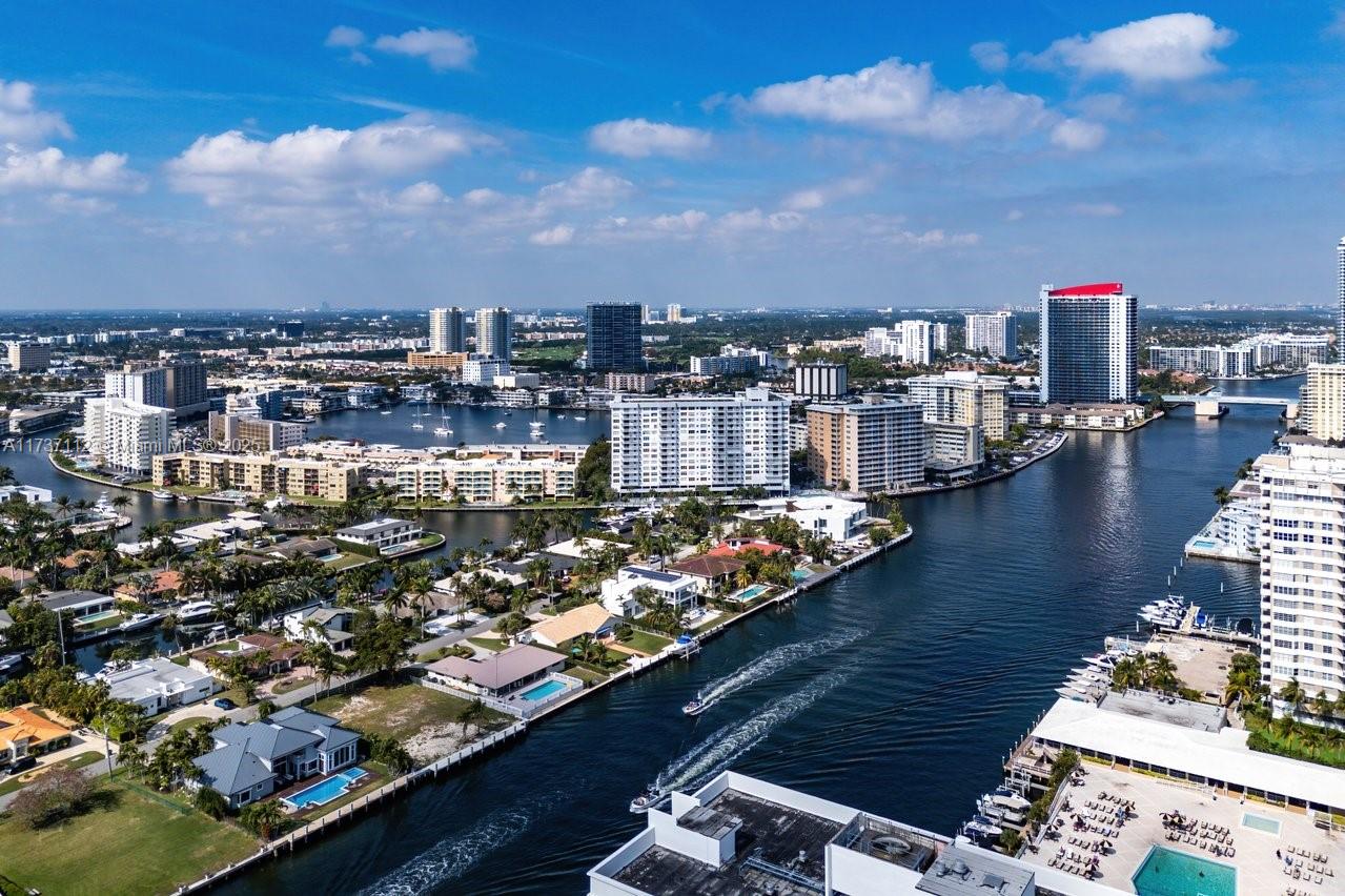 GOLDEN ISLES SEC A REV PL - Residential
