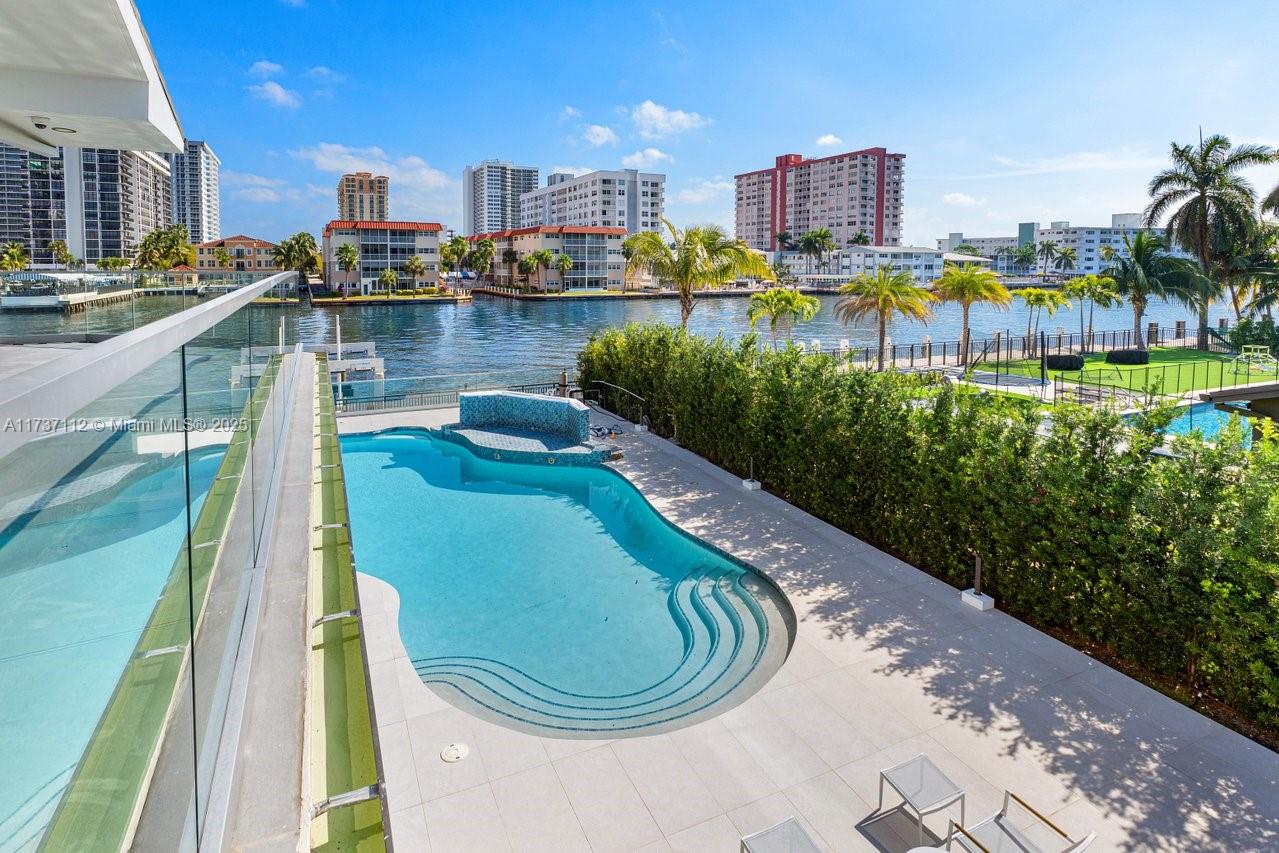 GOLDEN ISLES SEC A REV PL - Residential
