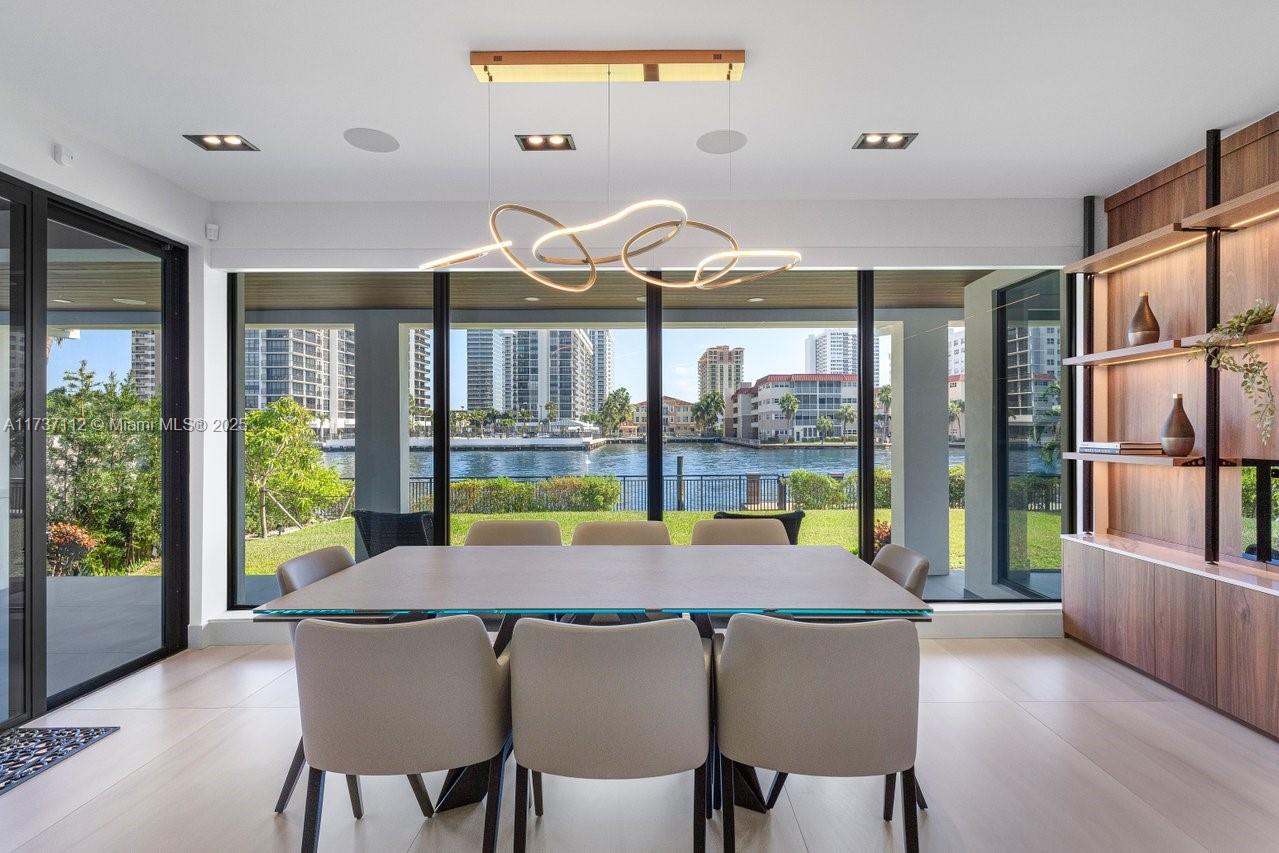 GOLDEN ISLES SEC A REV PL - Residential