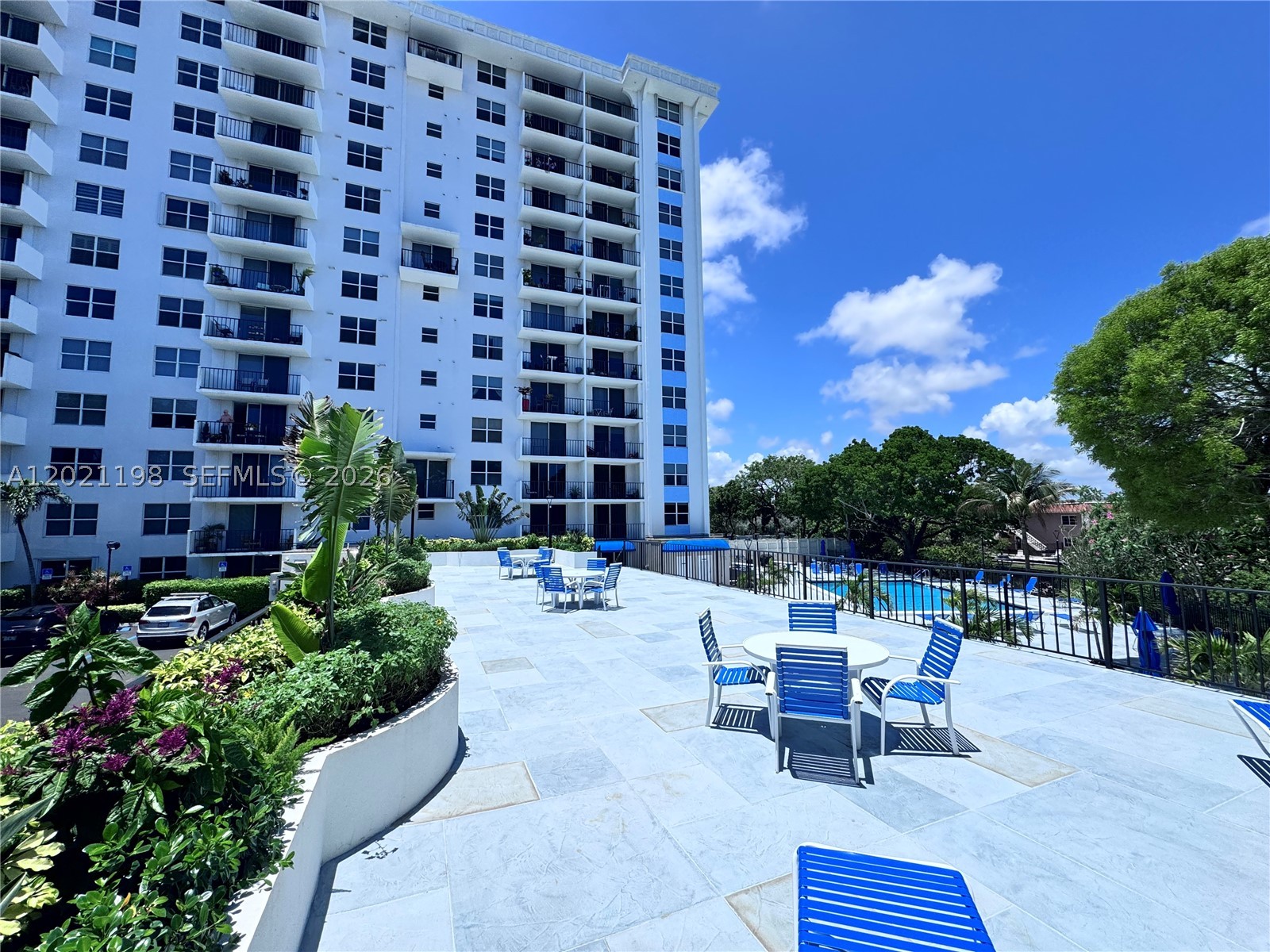 DRAKE TOWER CONDO - Residential