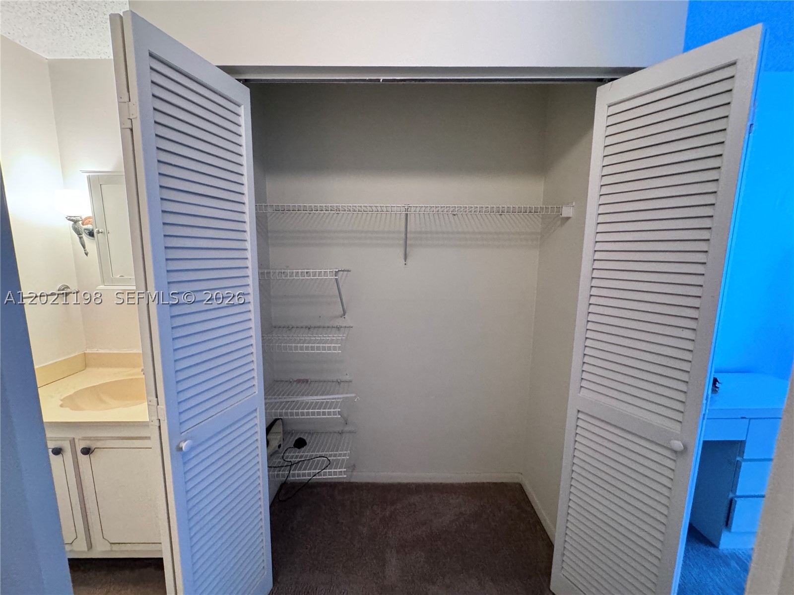 DRAKE TOWER CONDO - Residential