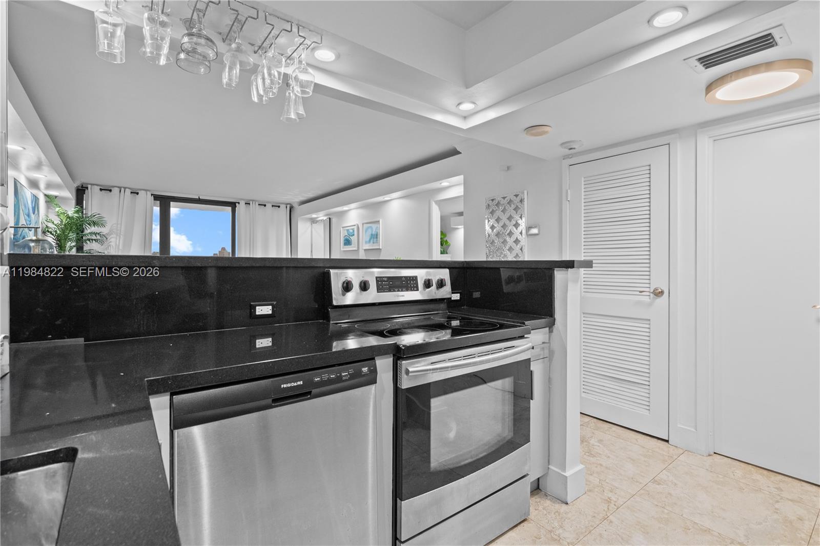AVENTURA ELDORADO CONDO - Residential