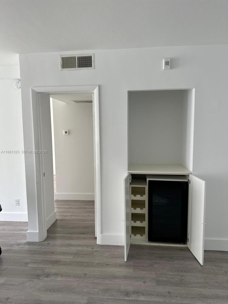 5600 CONDO - Residential