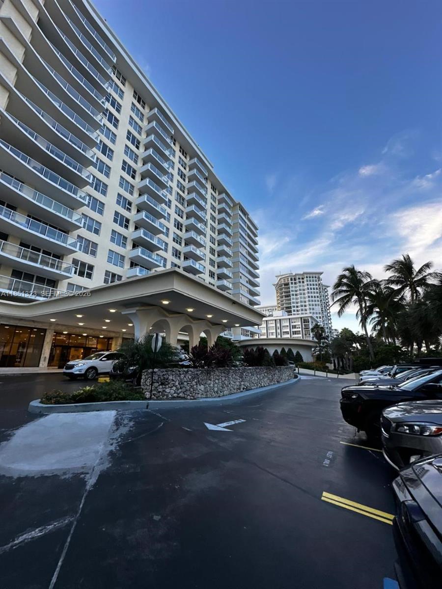 5600 CONDO - Residential
