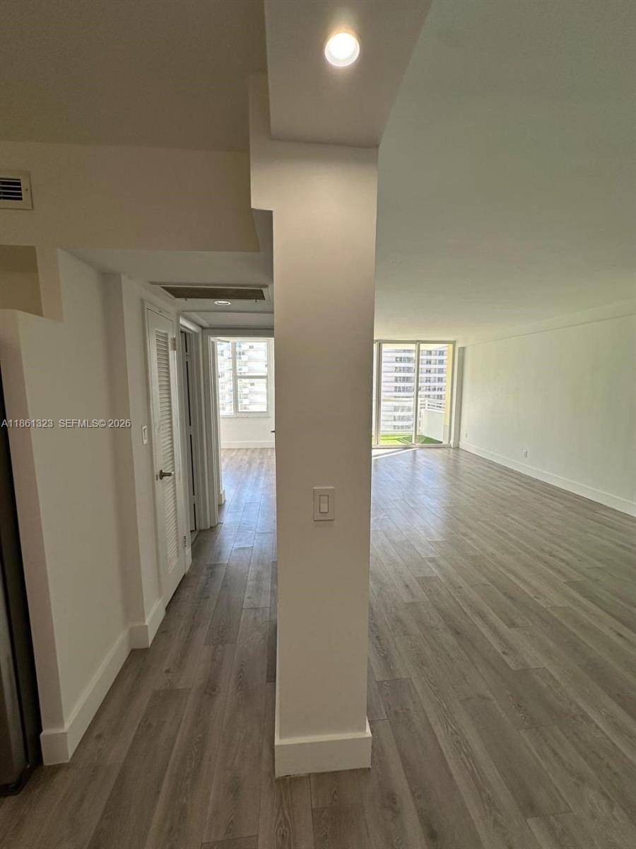 5600 CONDO - Residential