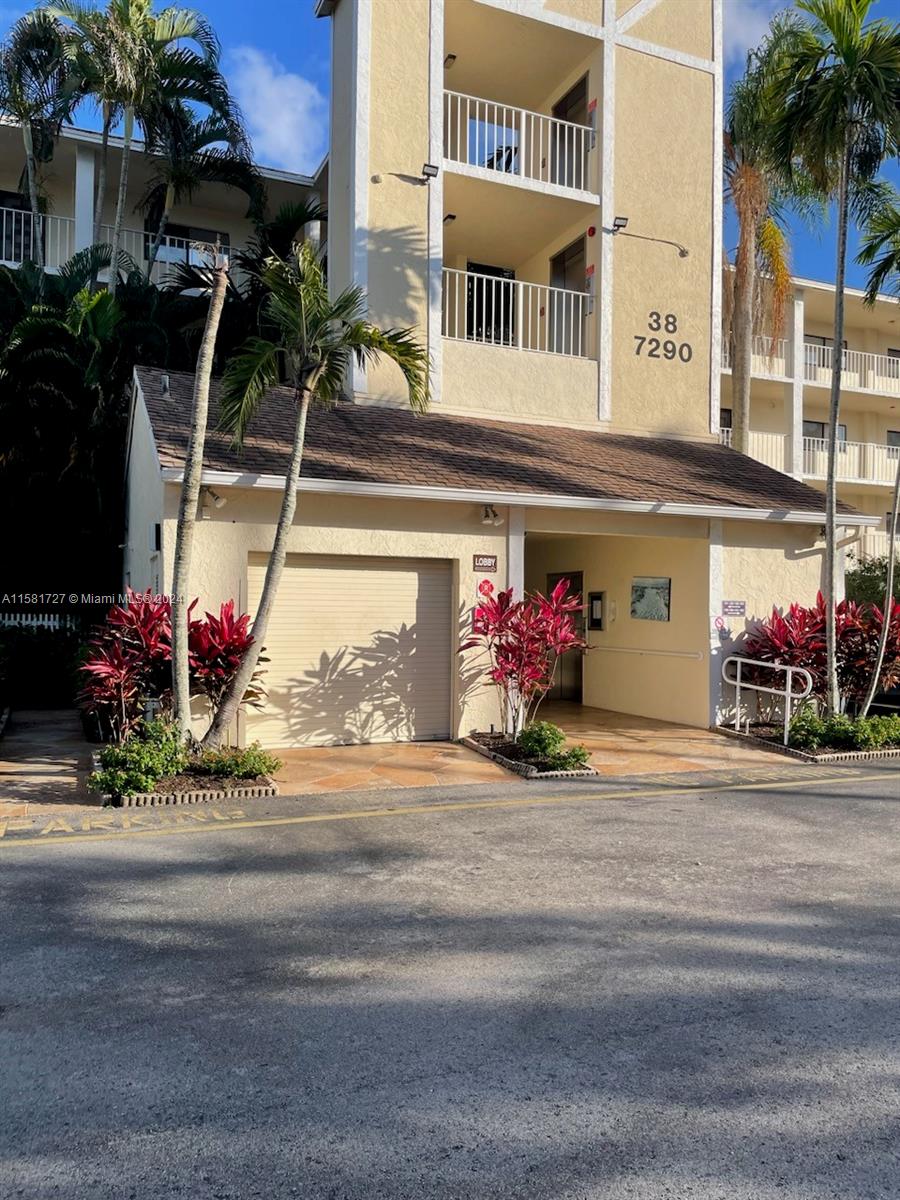 HUNTINGTON LAKES SEC FIVE - Residential