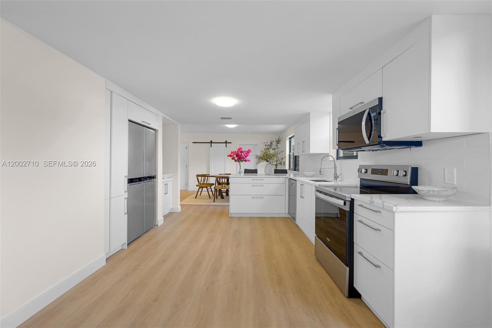 CRESPI RESIDENCE - Residential