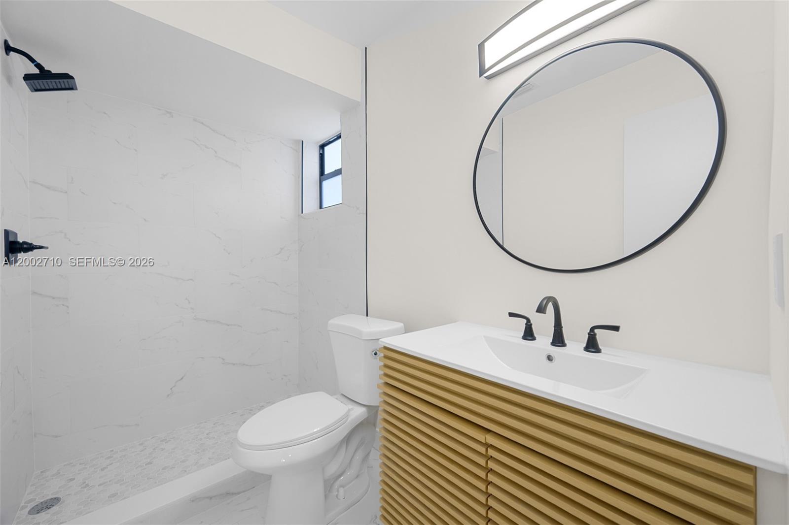 CRESPI RESIDENCE - Residential