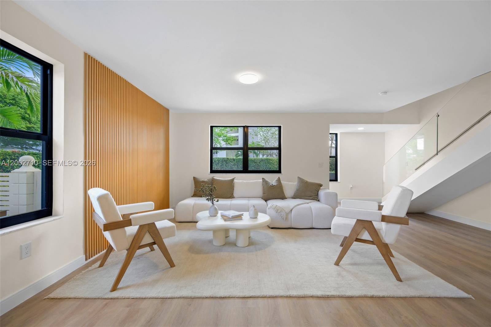 CRESPI RESIDENCE - Residential