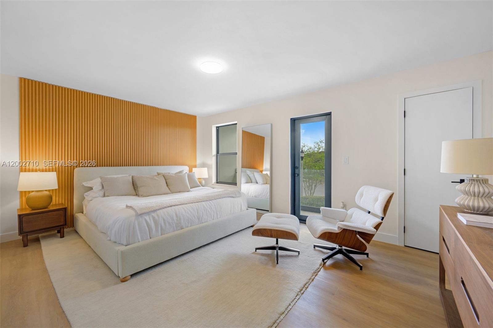 CRESPI RESIDENCE - Residential