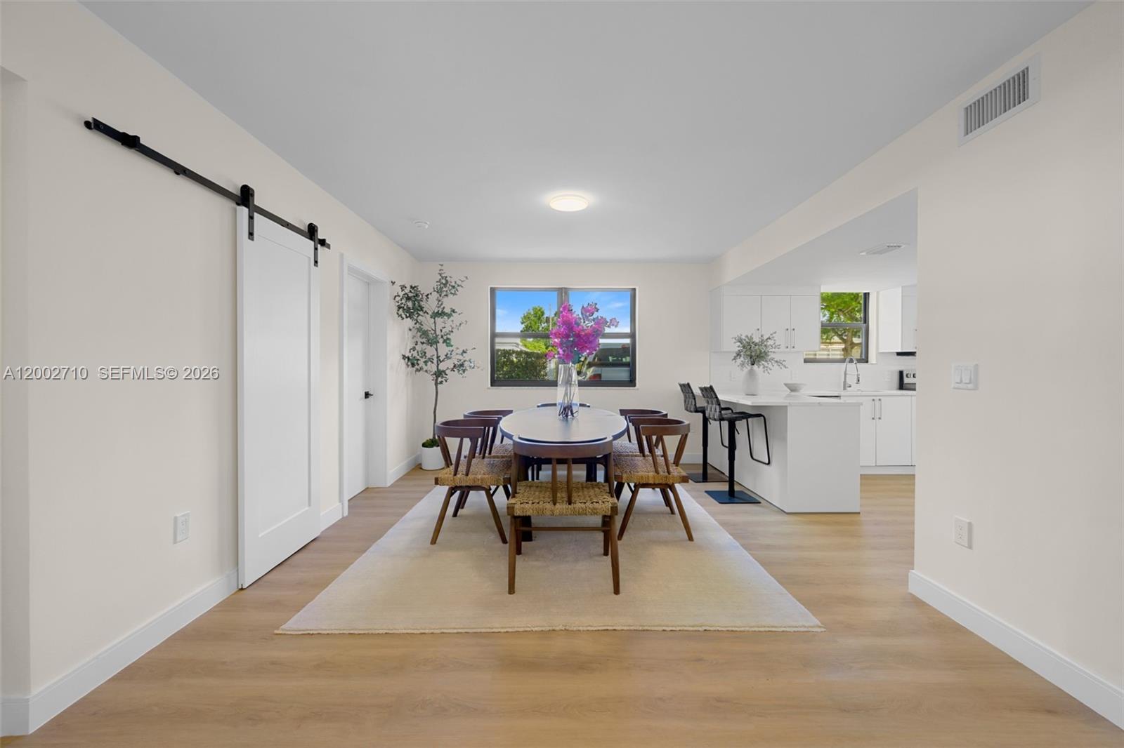 CRESPI RESIDENCE - Residential