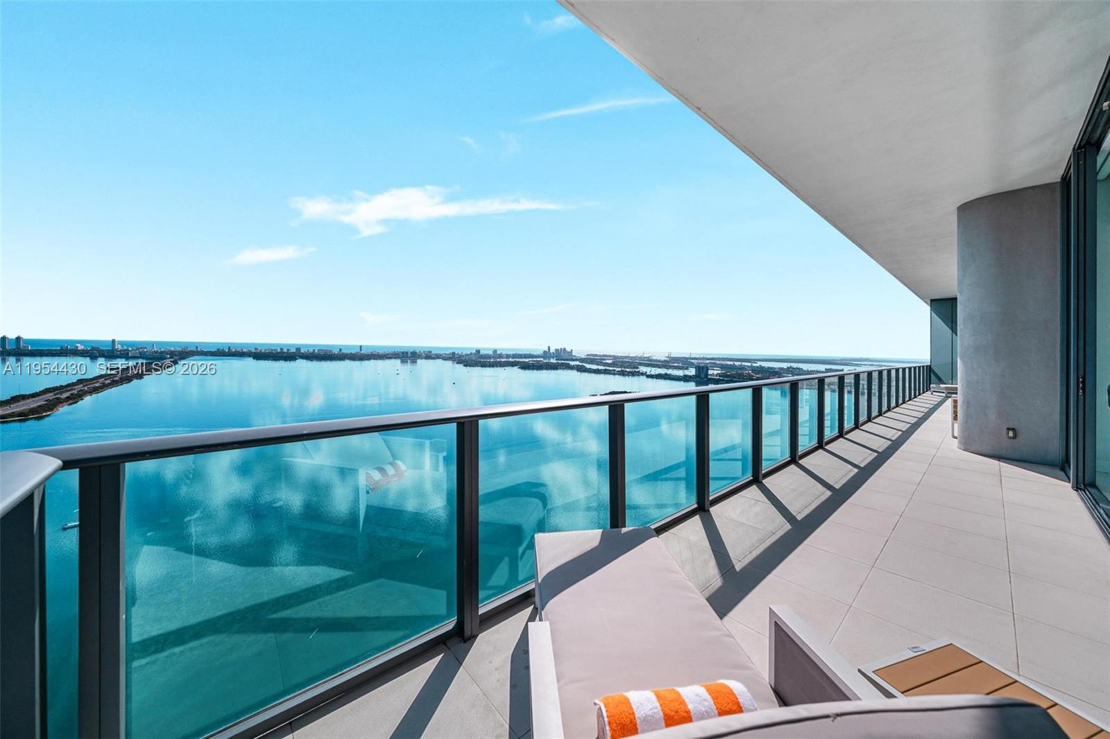 ONE PARAISO CONDO - Residential