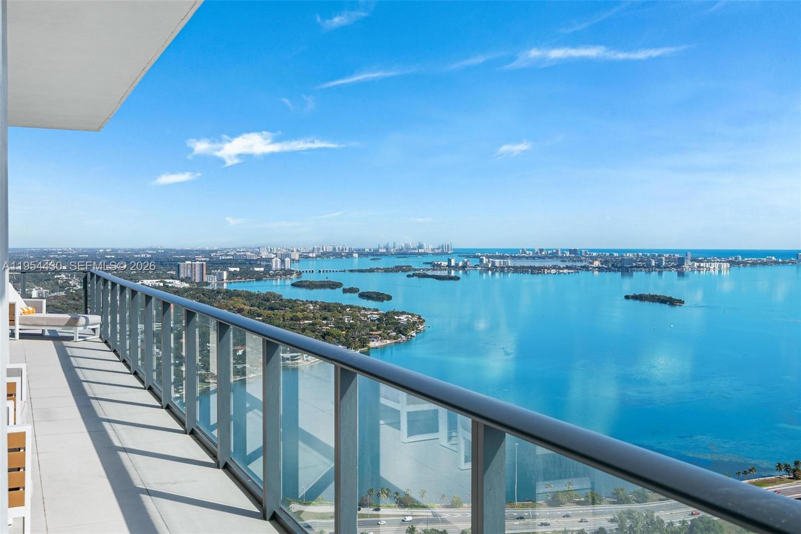 ONE PARAISO CONDO - Residential