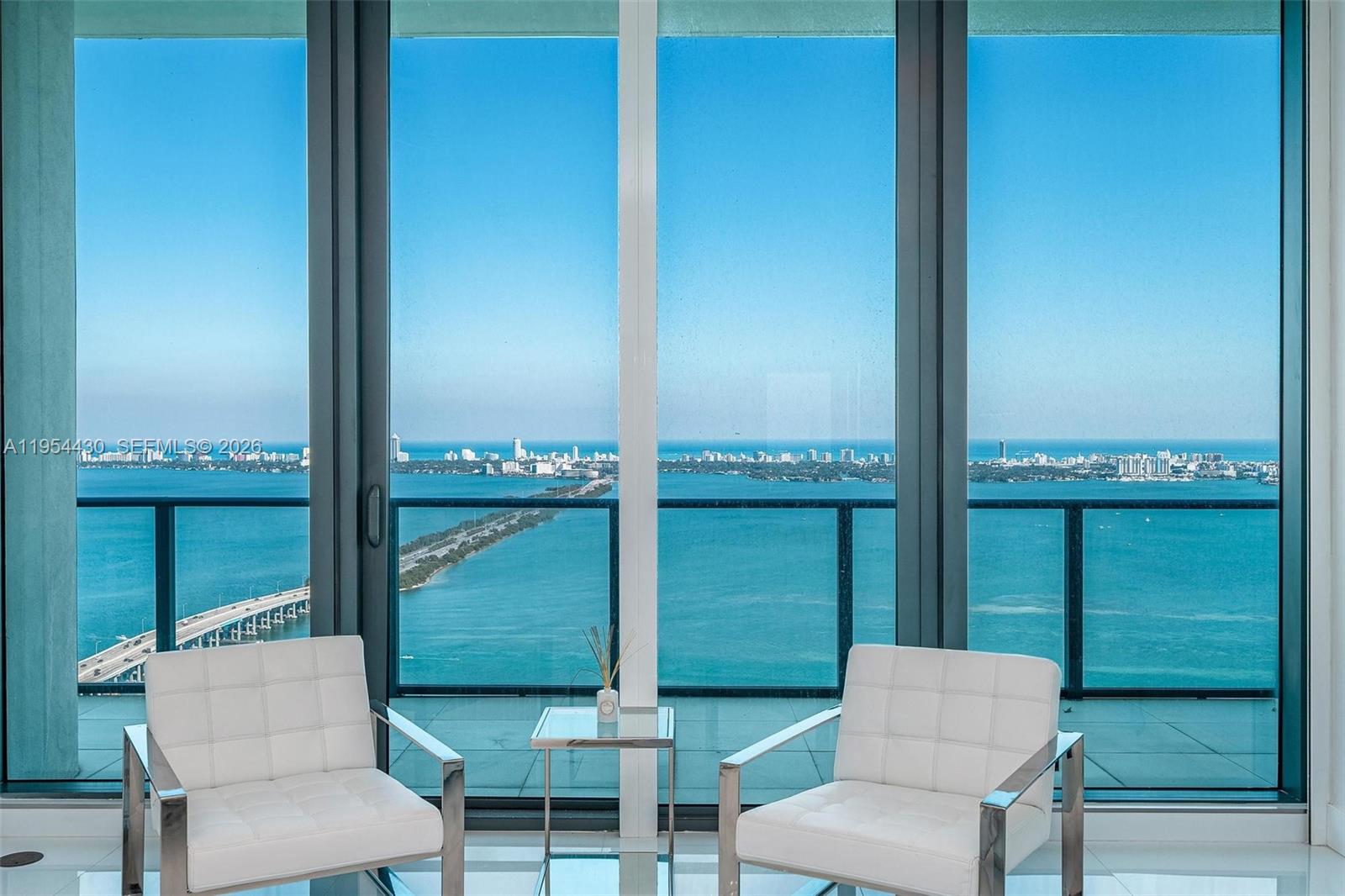 ONE PARAISO CONDO - Residential