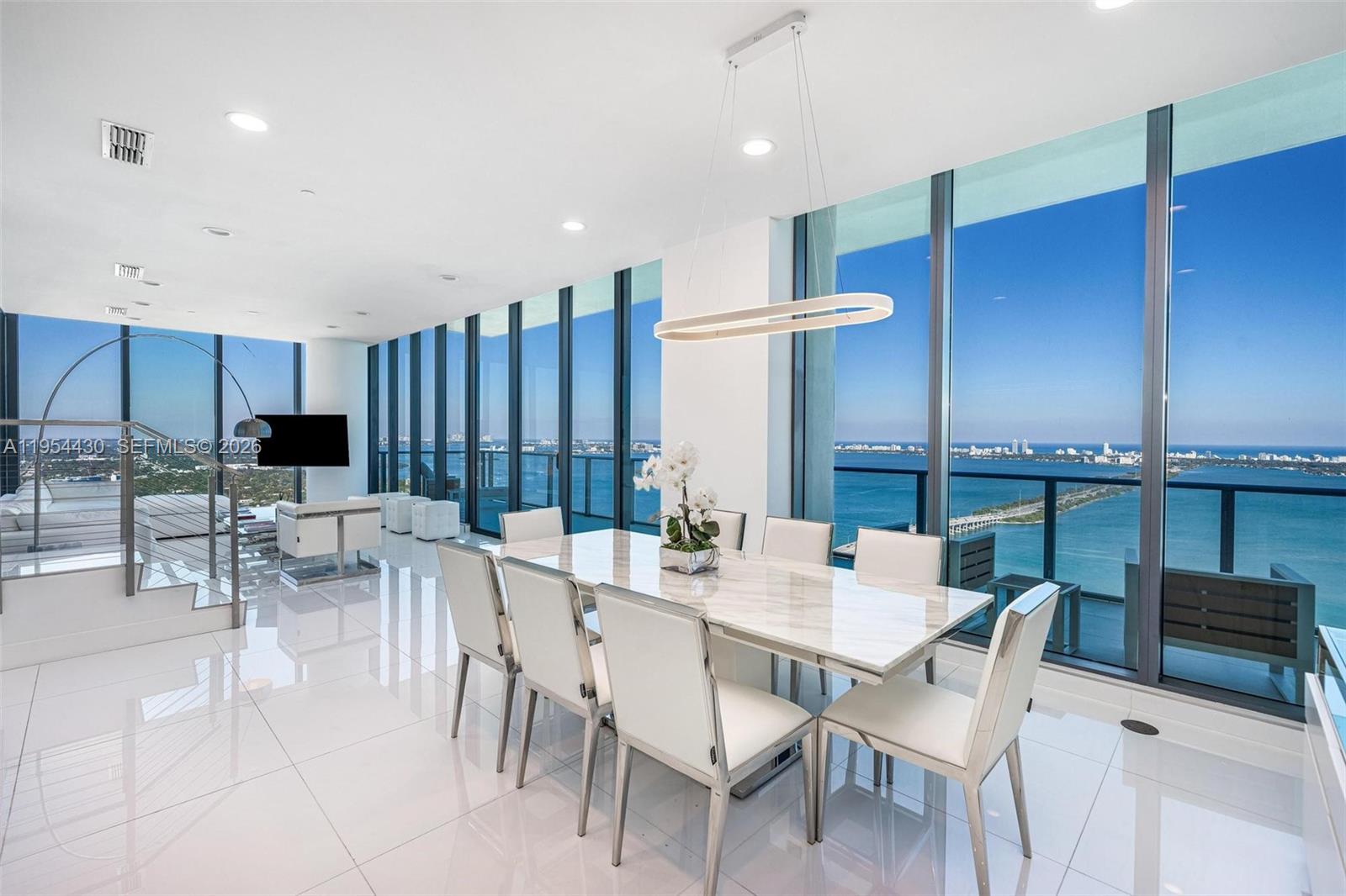 ONE PARAISO CONDO - Residential