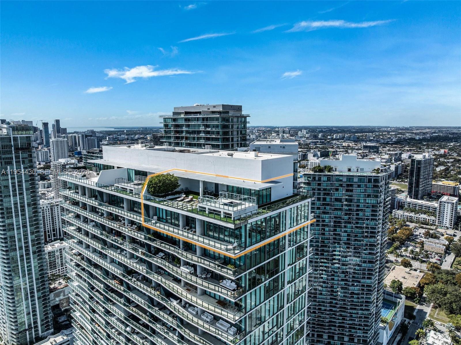 ONE PARAISO CONDO - Residential