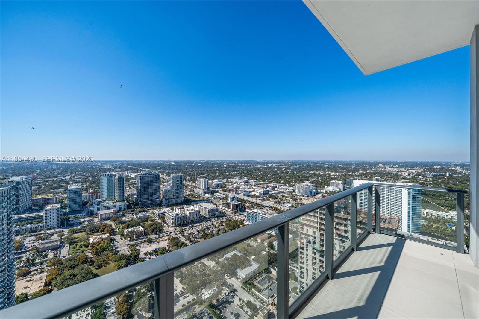 ONE PARAISO CONDO - Residential