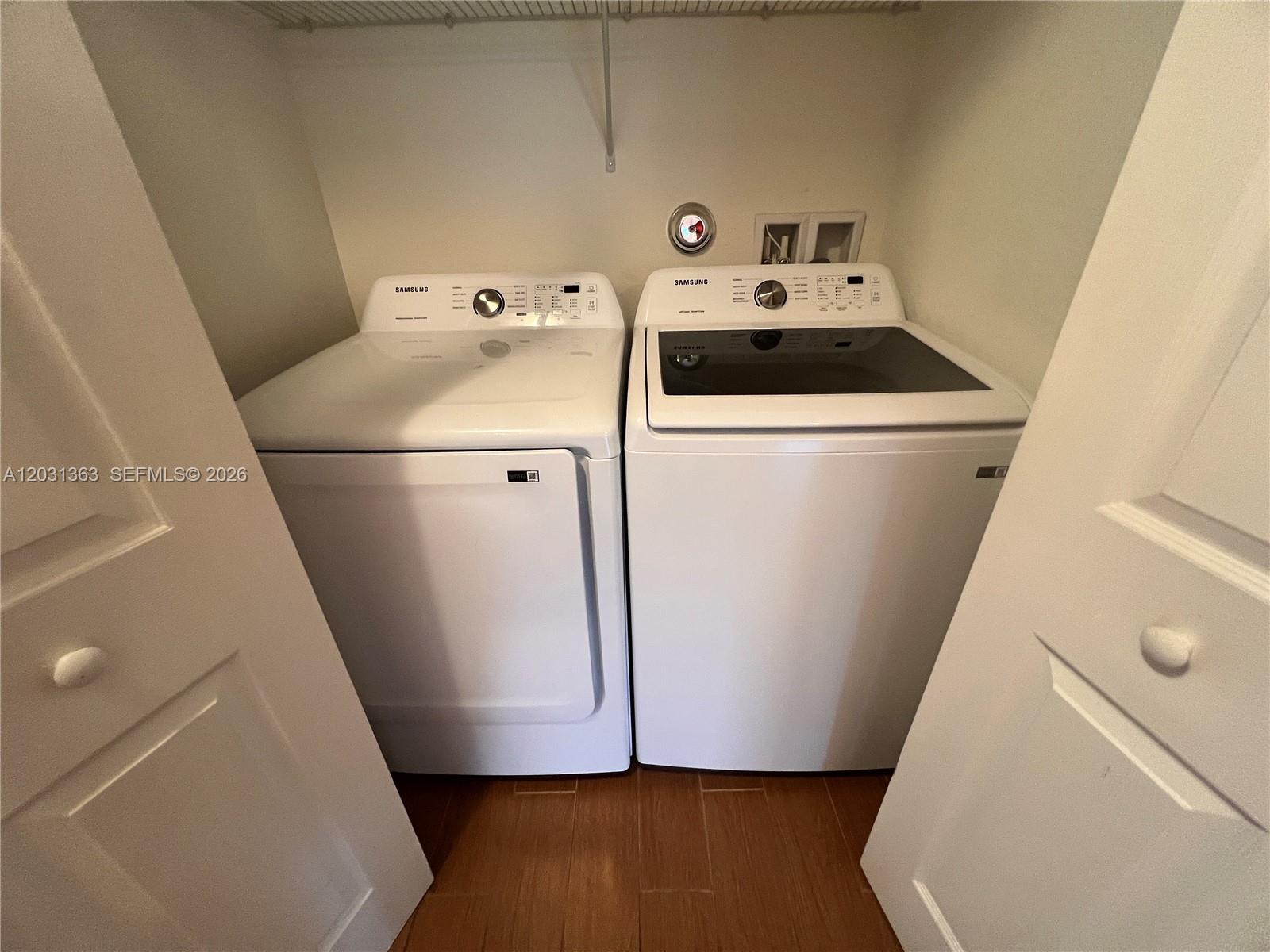 DAVIE JUNCTION - Residential Lease