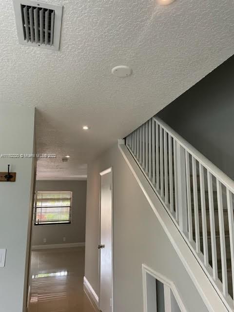 WILTON MANORS UNIT 1 AMD - Residential Lease