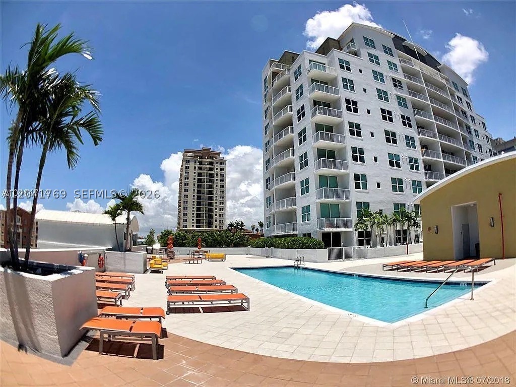 MIDTOWN LOFTS CONDO - Residential Lease