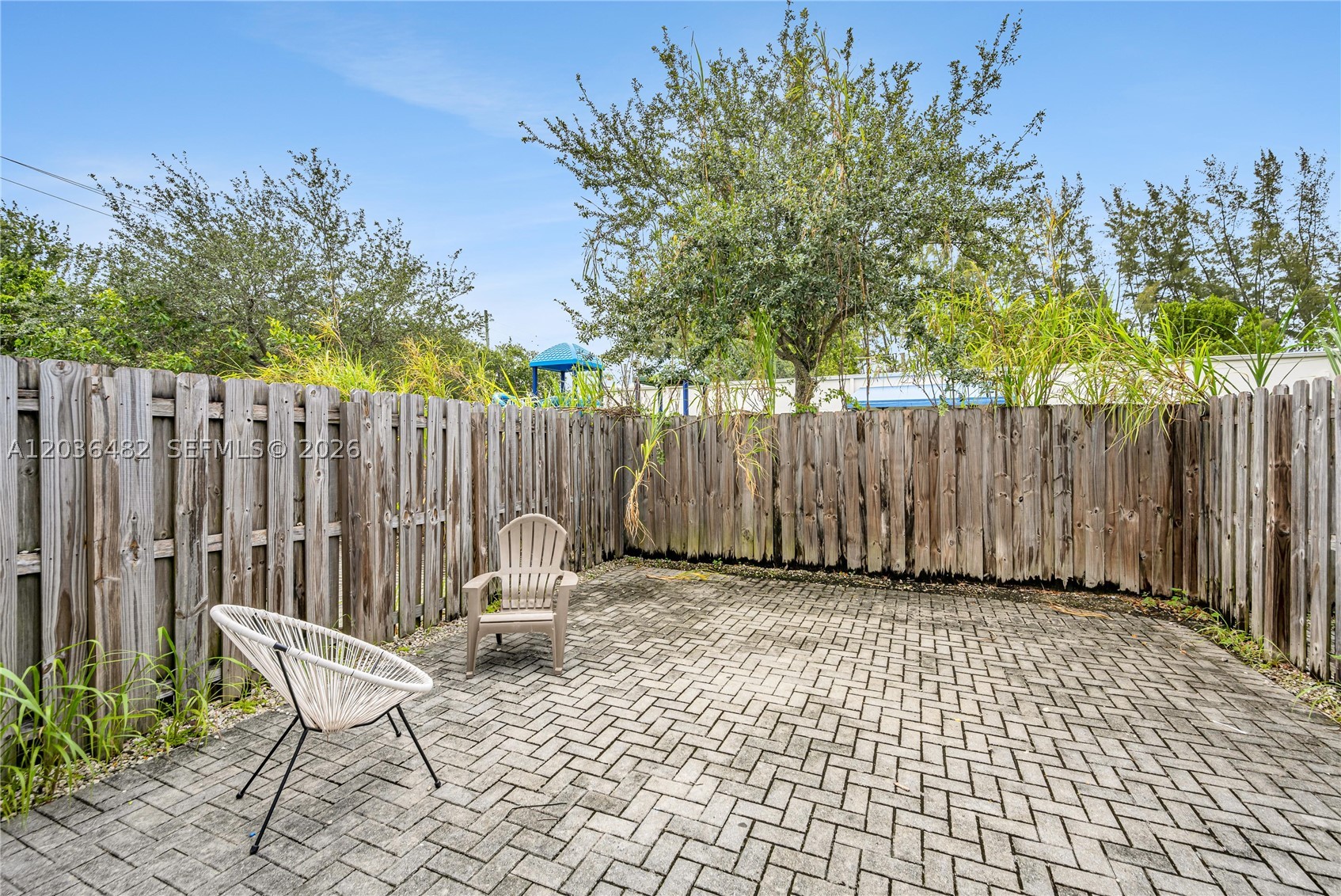 BISCAYNE GARDENS SEC A - Residential Lease