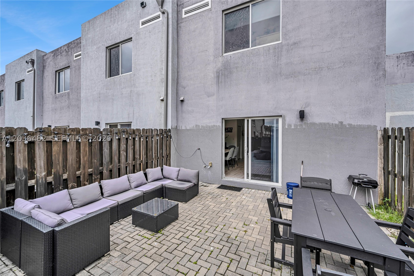 BISCAYNE GARDENS SEC A - Residential Lease