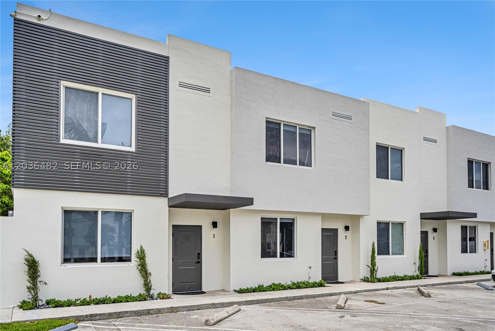 BISCAYNE GARDENS SEC A - Residential Lease