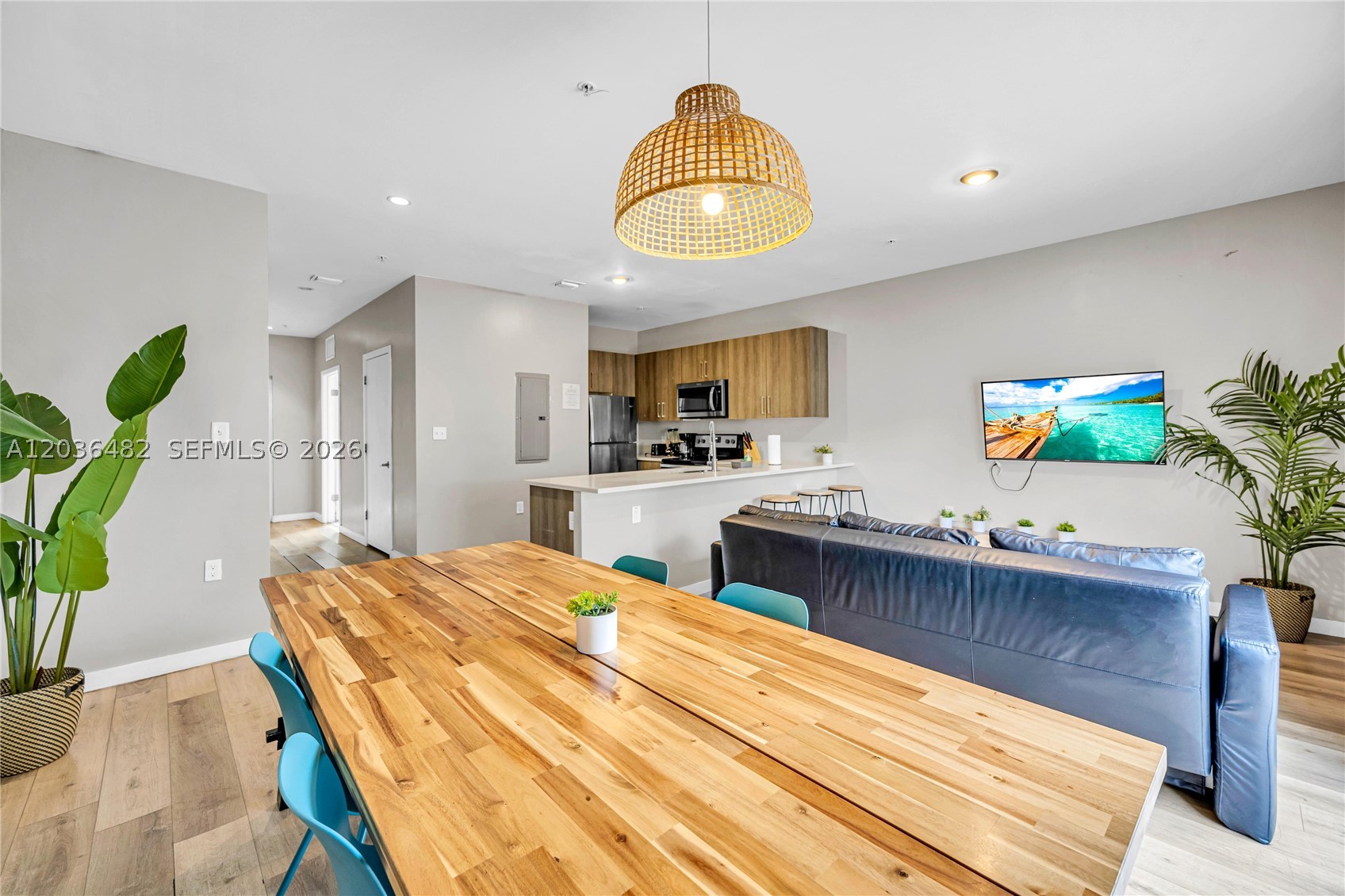 BISCAYNE GARDENS SEC A - Residential Lease