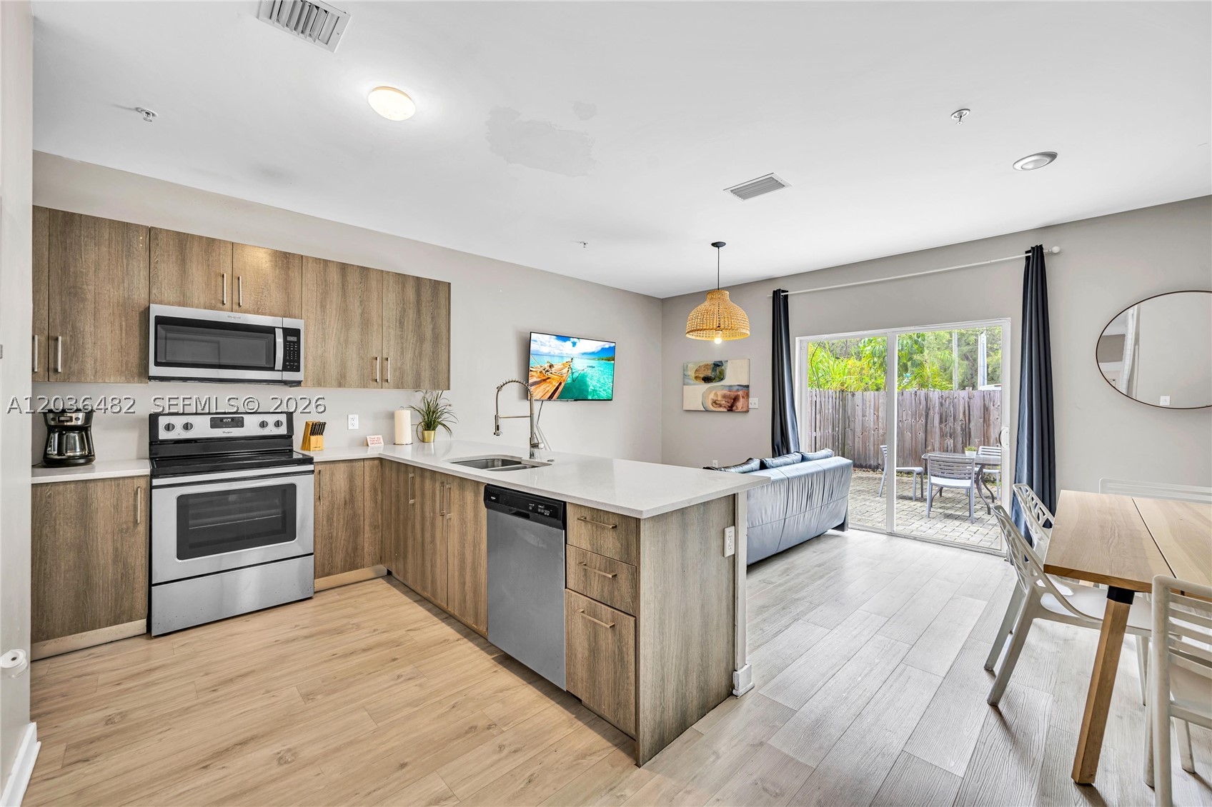 BISCAYNE GARDENS SEC A - Residential Lease