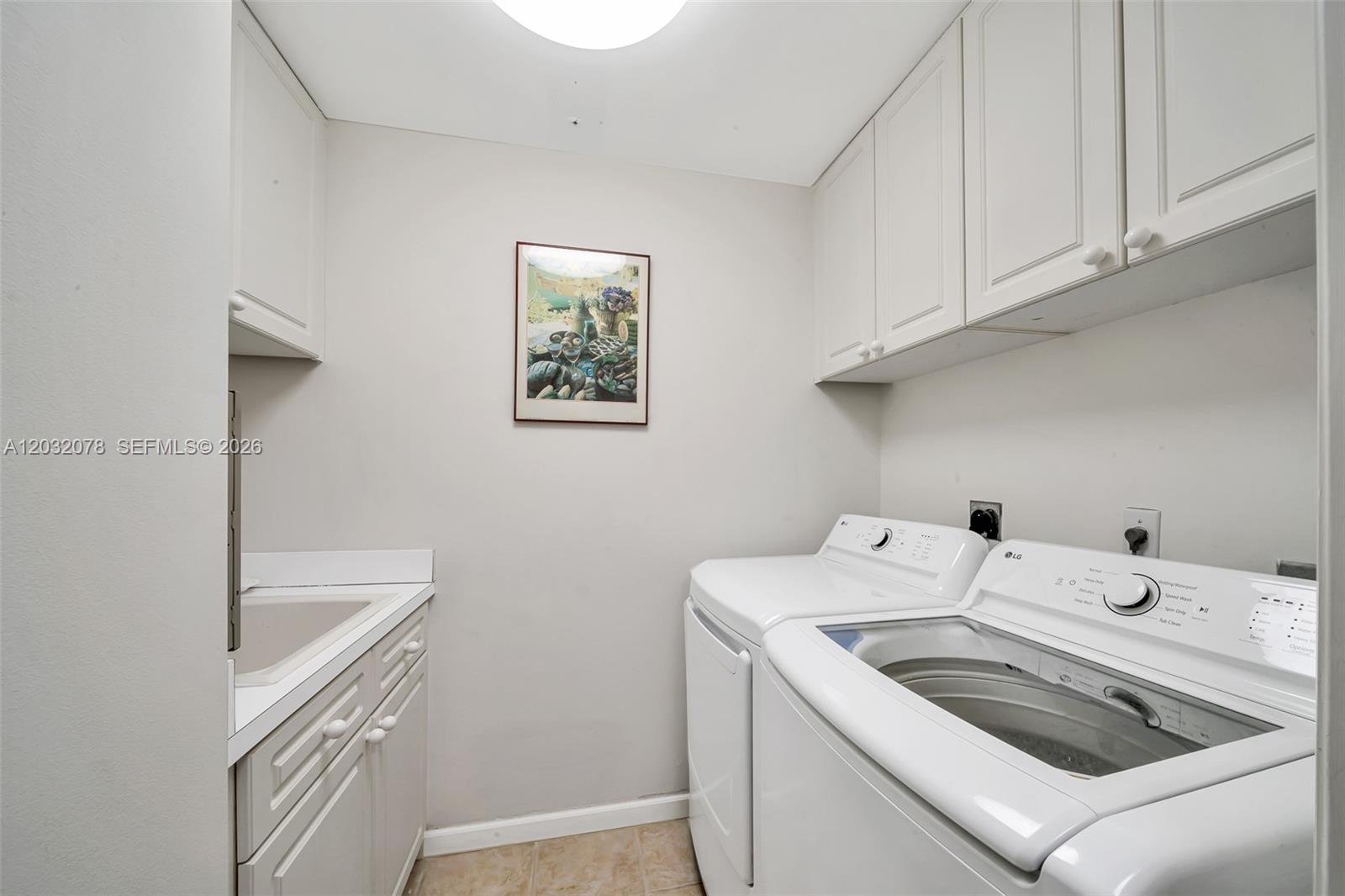 RENAISSANCE ON THE OCEAN - Residential Lease
