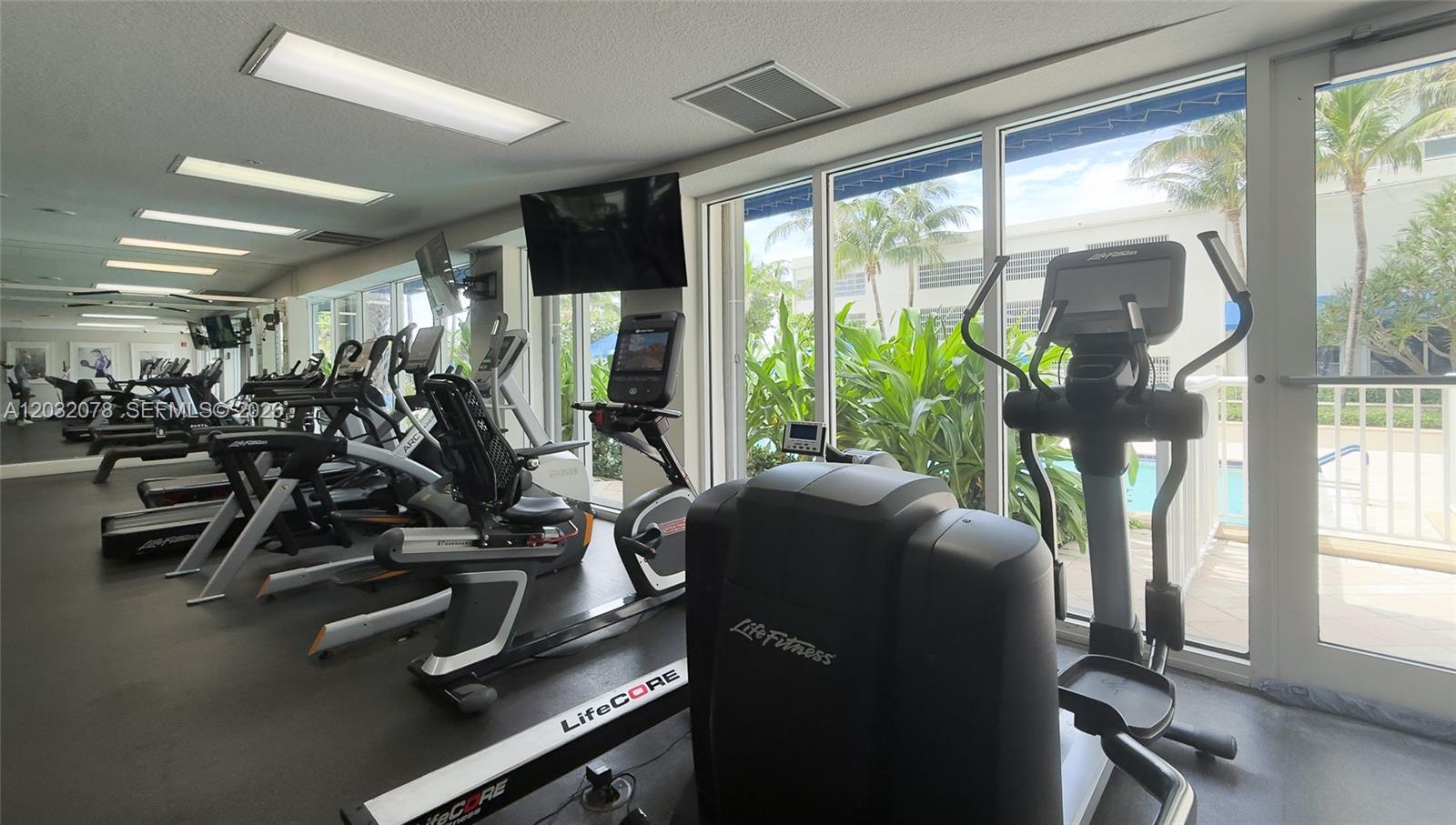 RENAISSANCE ON THE OCEAN - Residential Lease