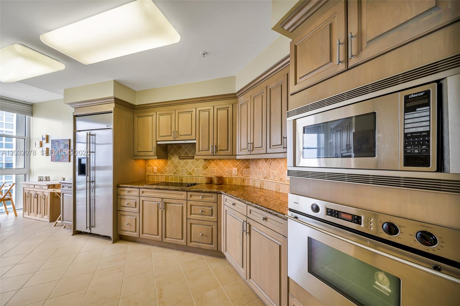 RENAISSANCE ON THE OCEAN - Residential Lease